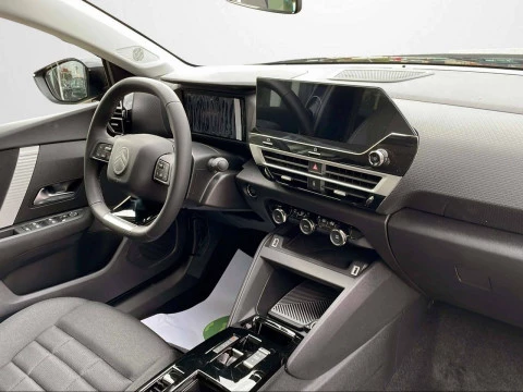 Citroën C4 Hybrid 145 ë-DCS6 Business Edition