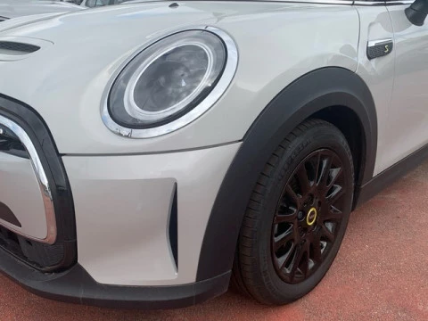 MINI Cooper SE 135 kW (184 CV)