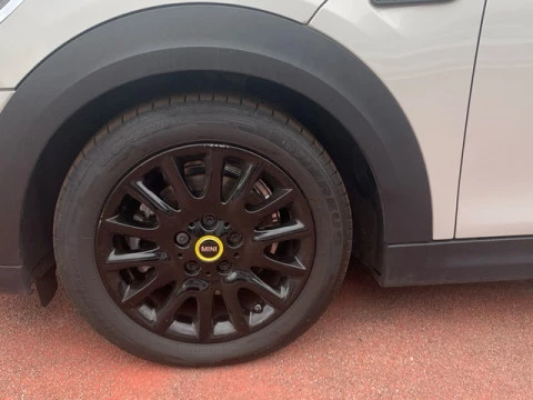 MINI Cooper SE 135 kW (184 CV)