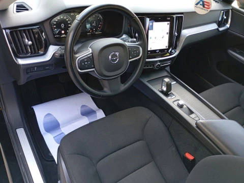 Volvo V60 2.0 B4 (D) Momentum Auto