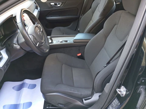 Volvo V60 2.0 B4 (D) Momentum Auto