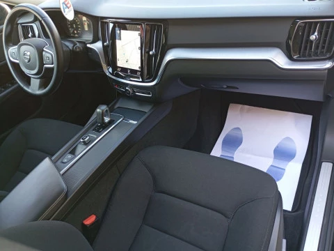 Volvo V60 2.0 B4 (D) Momentum Auto