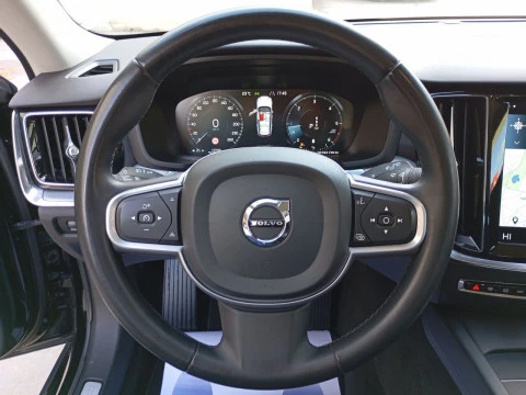 Volvo V60 2.0 B4 (D) Momentum Auto