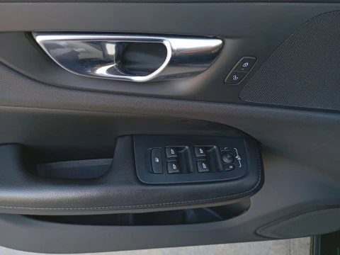 Volvo V60 2.0 B4 (D) Momentum Auto
