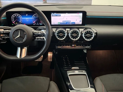Mercedes-Benz CLA 220 D DCT