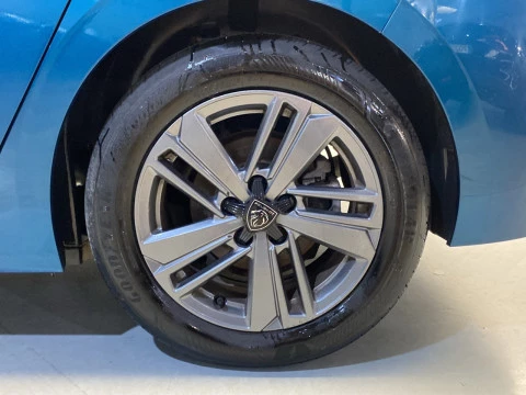 Peugeot 308 Nuevo  5p Style Gasolina 130 S&S EAT8