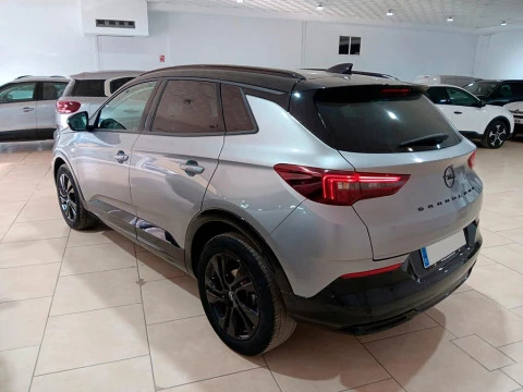 Opel Grandland 1.2 TURBO GS AUTO 5P Opel Grandland 1.2 TURBO GS AUTO 5P