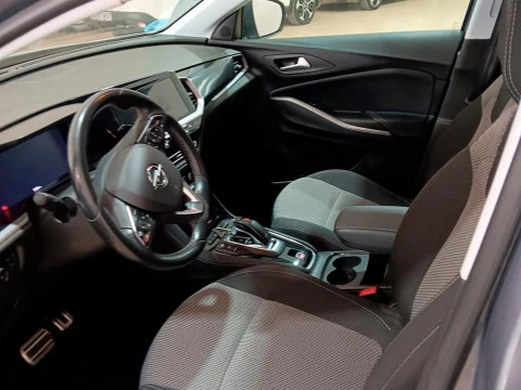 Opel Grandland 1.2 TURBO GS AUTO 5P Opel Grandland 1.2 TURBO GS AUTO 5P