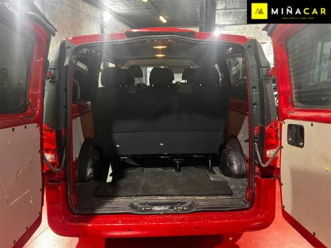 Mercedes-Benz Vito Combi 114 CDI Tourer Base Larga 100 kW (136 CV)