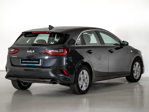 Kia XCeed 1.0 T-GDi Drive 88kW (120CV) Kia XCeed 1.0 T-GDi Drive 88kW (120CV)