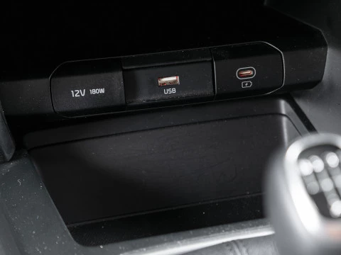 Kia XCeed 1.0 T-GDi Drive 88kW (120CV) Kia XCeed 1.0 T-GDi Drive 88kW (120CV)