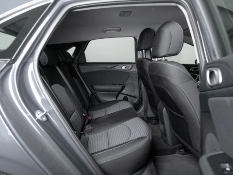 Kia XCeed 1.0 T-GDi Drive 88kW (120CV) Kia XCeed 1.0 T-GDi Drive 88kW (120CV)