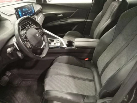 Peugeot 3008 Hybrid 225 e-EAT8 Allure