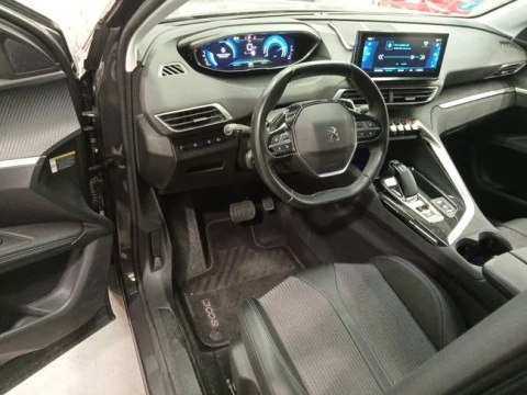 Peugeot 3008 Hybrid 225 e-EAT8 Allure