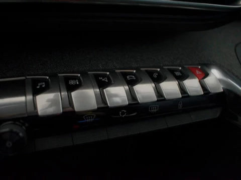 Peugeot 3008 1.5 BLUEHDI 96KW ALLURE S&S 5P