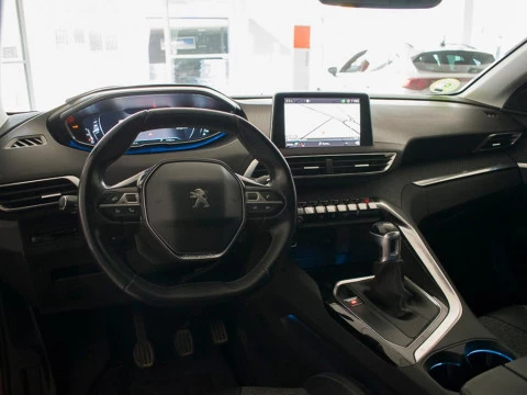 Peugeot 3008 1.5 BLUEHDI 96KW ALLURE S&S 5P