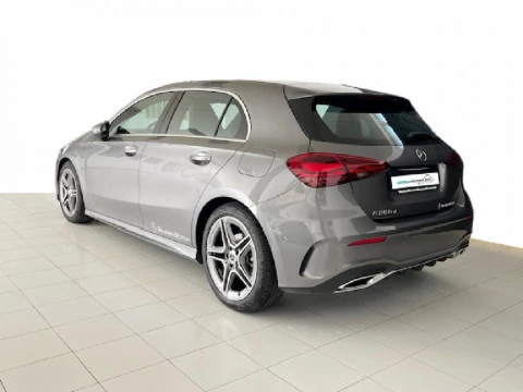 Mercedes-Benz Clase A A 200 D COMPACT SALOON