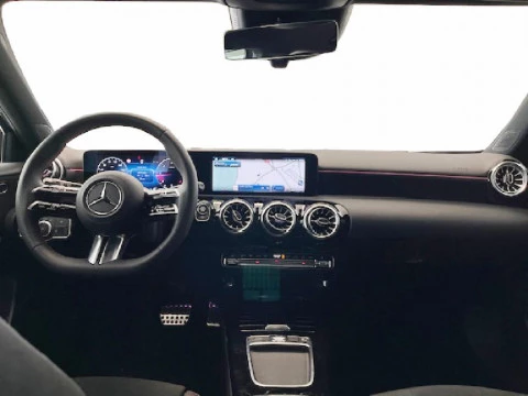 Mercedes-Benz Clase A A 200 D COMPACT SALOON