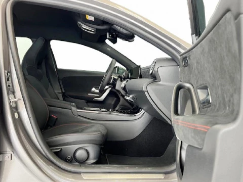 Mercedes-Benz Clase A A 200 D COMPACT SALOON