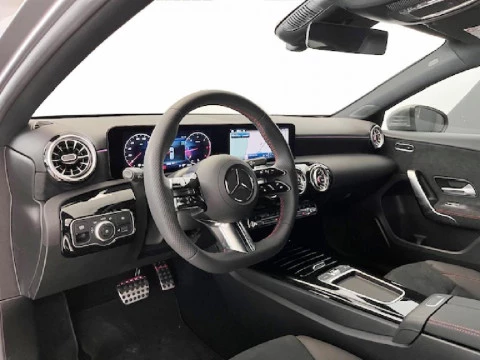 Mercedes-Benz Clase A A 200 D COMPACT SALOON