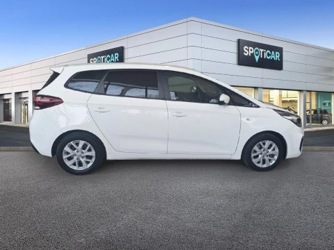 Kia Carens 1.6 GDi 99kW (135CV) Concept