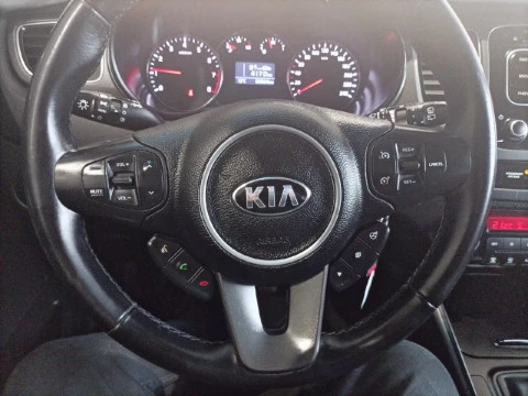 Kia Carens 1.6 GDi 99kW (135CV) Concept