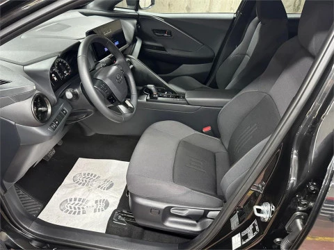 Toyota C-HR - Advance Hybrid 140