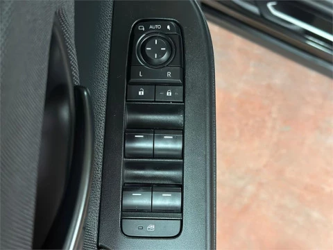 Toyota C-HR - Advance Hybrid 140