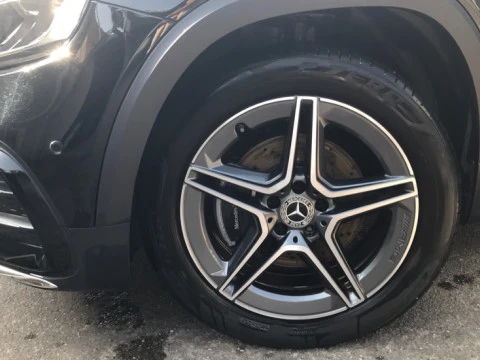 Mercedes-Benz GLB  200 d