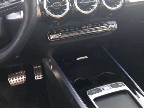 Mercedes-Benz GLB  200 d