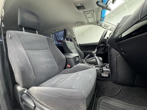 Toyota Land Cruiser 200  GX 5p MANUAL 204cv