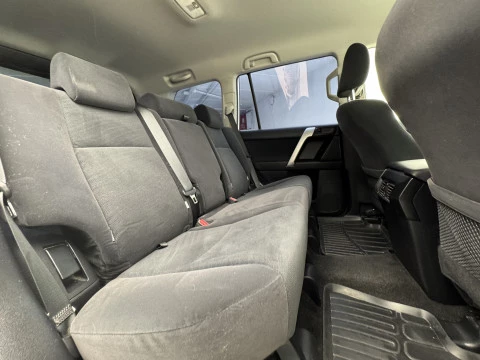 Toyota Land Cruiser 200  GX 5p MANUAL 204cv