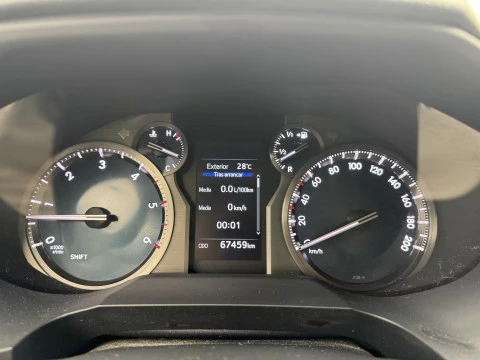 Toyota Land Cruiser 200  GX 5p MANUAL 204cv