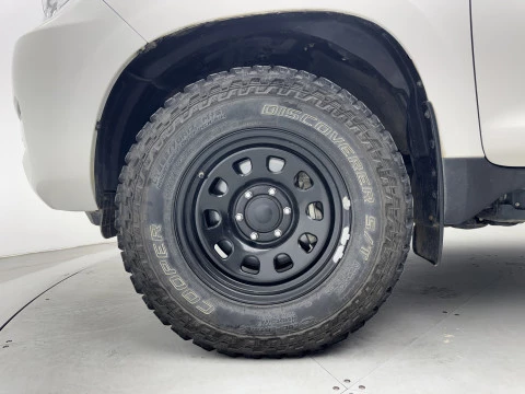 Toyota Land Cruiser 200  GX 5p MANUAL 204cv