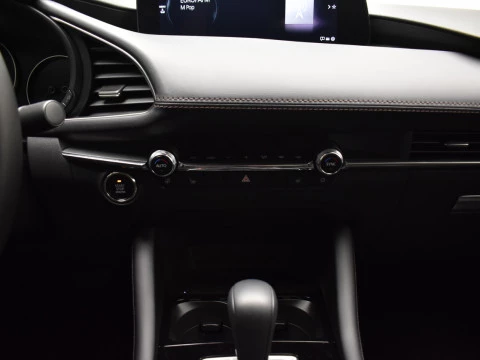 Mazda3 2.5L e-SKYACTIV G MHEV 103kW Excl-line