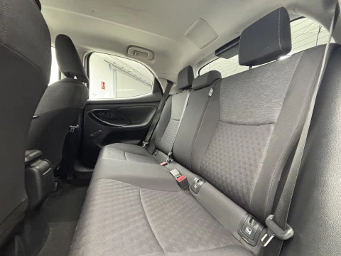 Toyota Yaris 1.5 120H Business Plus