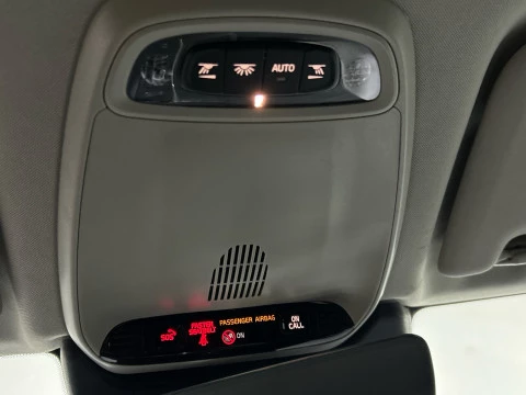 Volvo XC60 2.0 B4 D MOMENTUM PRO AUTO 4WD 197 5P