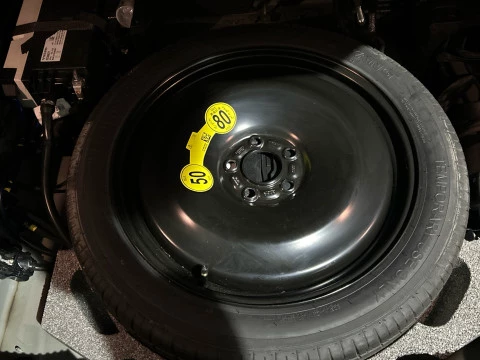 Volvo XC60 2.0 B4 D MOMENTUM PRO AUTO 4WD 197 5P