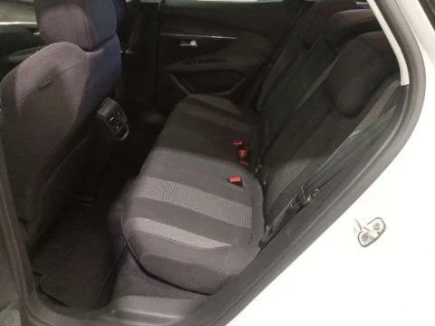 Peugeot 3008 1.5 BlueHDi 96kW (130CV) S&S Style