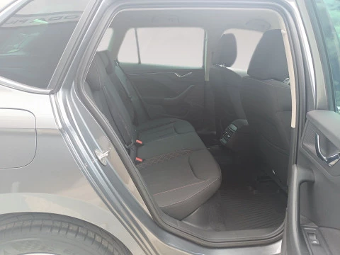 Skoda Kamiq 1.0 TSI 81kW (110CV) AMBITION