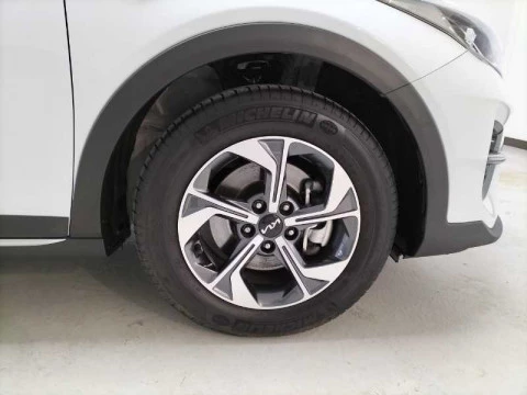 Kia XCeed Nuevo  1.0 T-Gdi 100 CV Drive