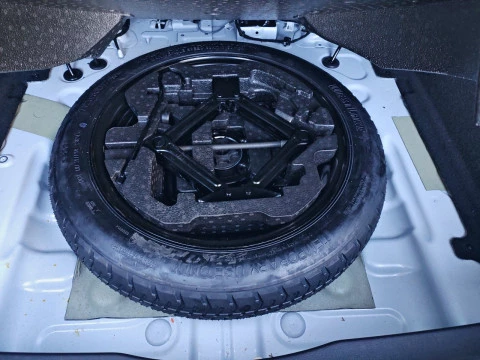 EBRO S700 1.6 TGDI Luxury 7 DCT