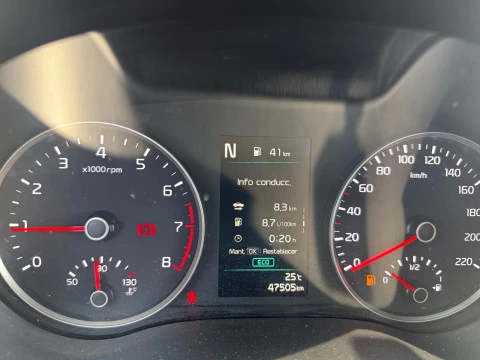 Kia Stonic 1.0 T-GDi 74kW (100CV) MHEV iMT Concept