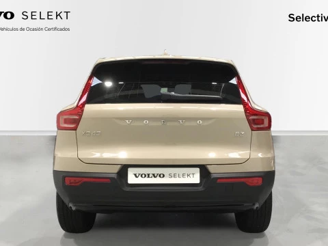 Volvo XC40 2.0 B3 PLUS DARK AUTO 163 5P