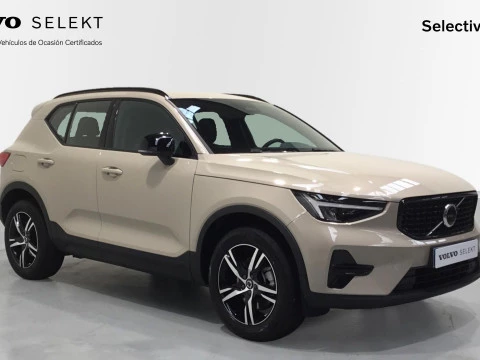 Volvo XC40 2.0 B3 PLUS DARK AUTO 163 5P