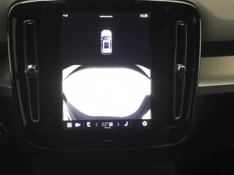Volvo XC40 2.0 B3 PLUS DARK AUTO 163 5P