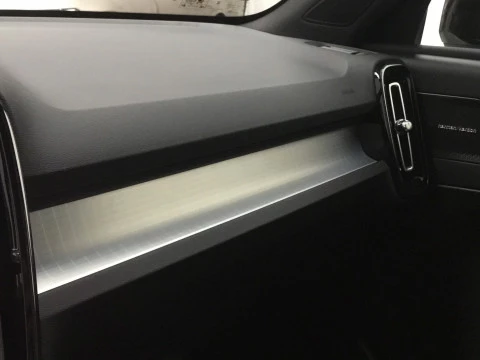 Volvo XC40 2.0 B3 PLUS DARK AUTO 163 5P