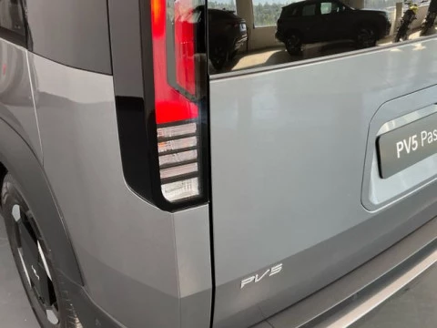 Kia PV5 Passenger L2H1 Long Range Elite