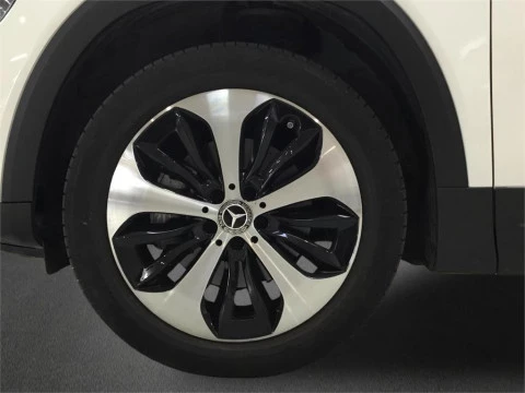 Mercedes-Benz GLB 200 d