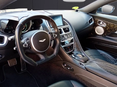 Aston Martin DBS Superleggera 5.2 V12